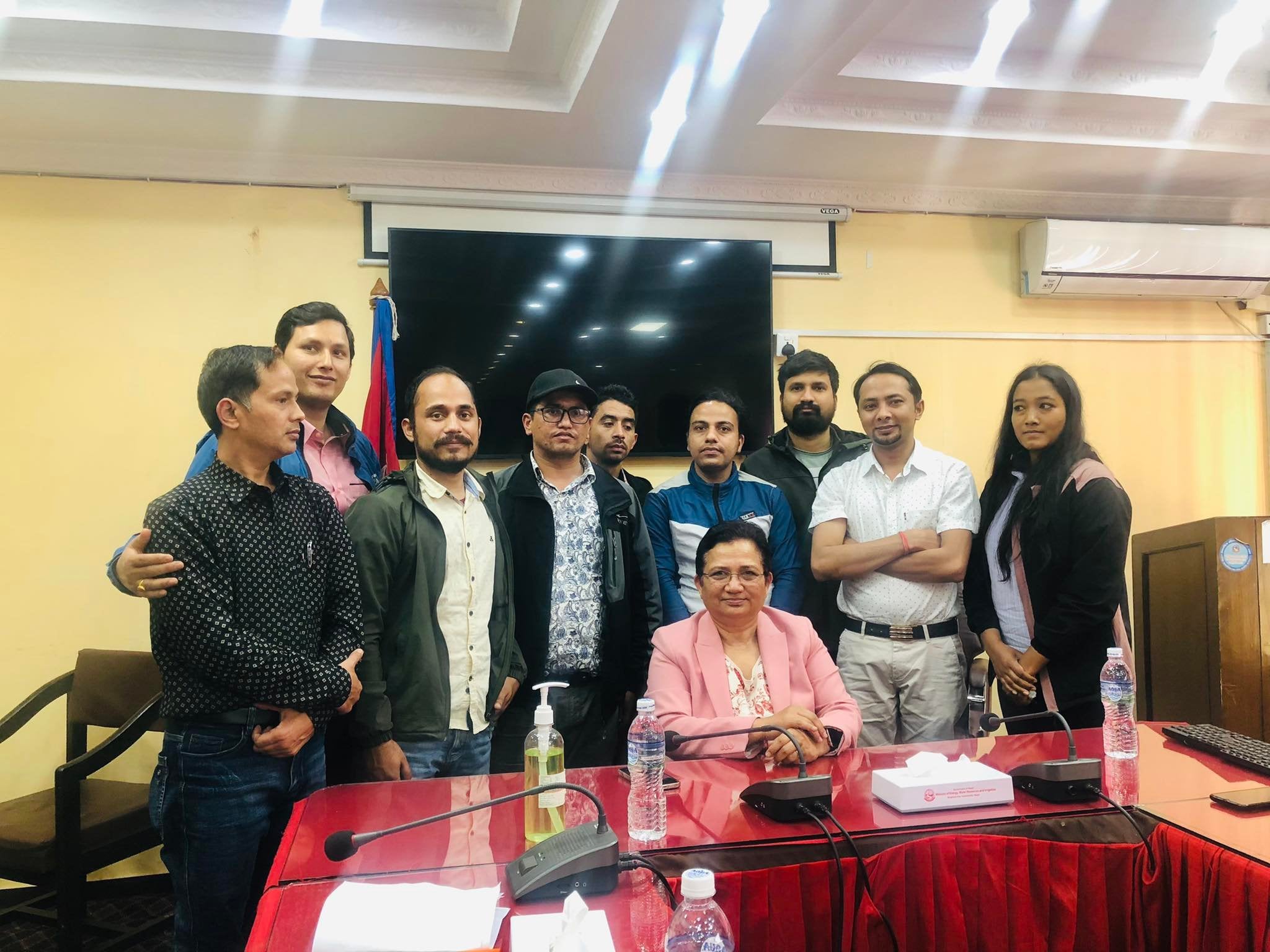 माननीय जलस्रोत, सिंचाइ तथा ऊर्जा मन्त्री पम्फा भुसाल ज्यू,संग भेटघाट